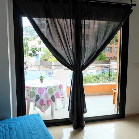 Ilia Apartment *